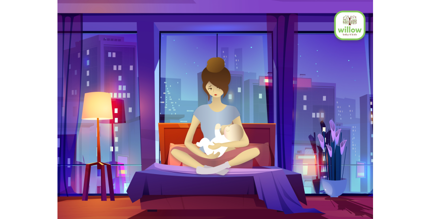 Menyusui di Malam Hari, Perlukah Membangunkan Si Kecil?